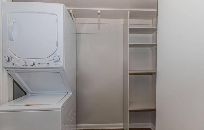 2 beds, 2 baths, 990 sqft, $1,119