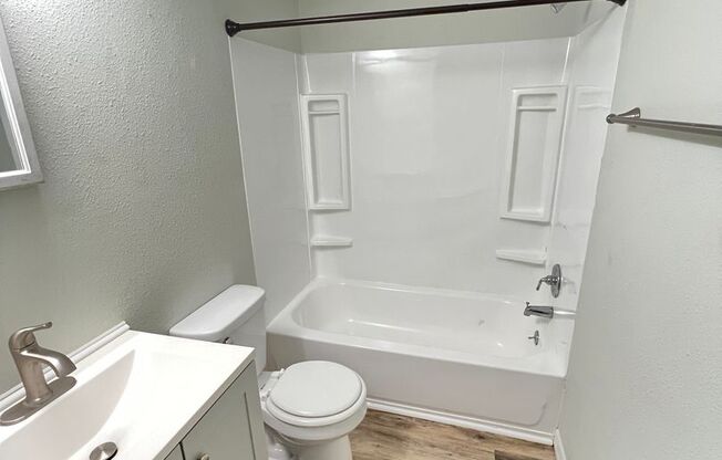 1 bed, 1 bath, 620 sqft, $1,395, Unit 135