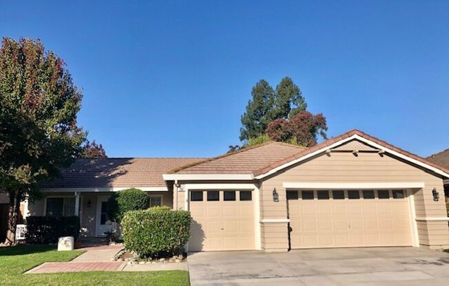 Charming and Spacious Home in Roseville