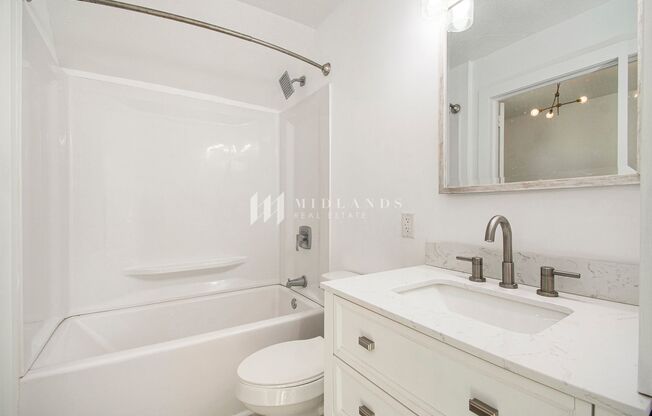 2 beds, 1 bath, $1,350