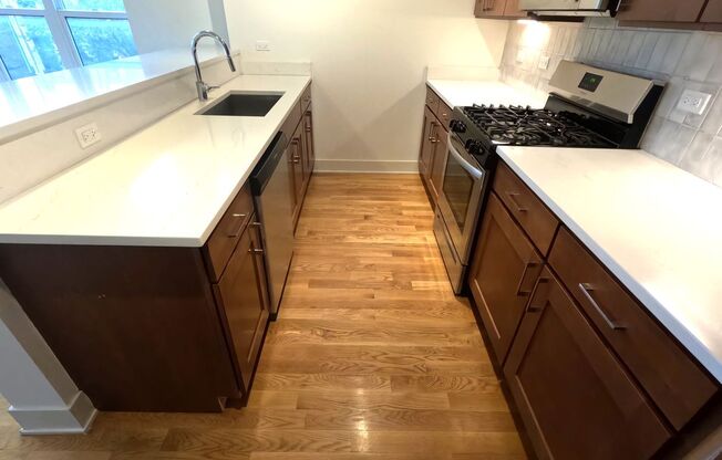 3 beds, 2 baths, 1,100 sqft, $3,295, Unit 2740-308