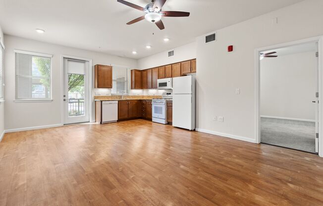 1 bed, 1 bath, 740 sqft, $1,500, Unit 109