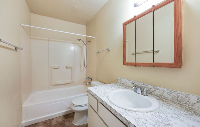 1 bed, 1 bath, 675 sqft, $1,149, Unit #15