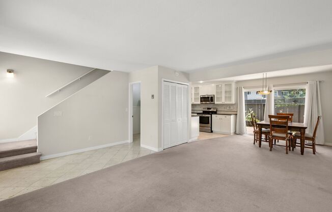 Charming 2BR Condo w/ Private Patio in the Heart of Solana Beach