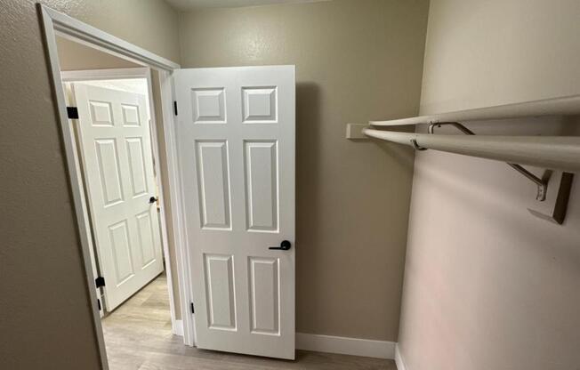 2 beds, 2 baths, 998 sqft, $1,600