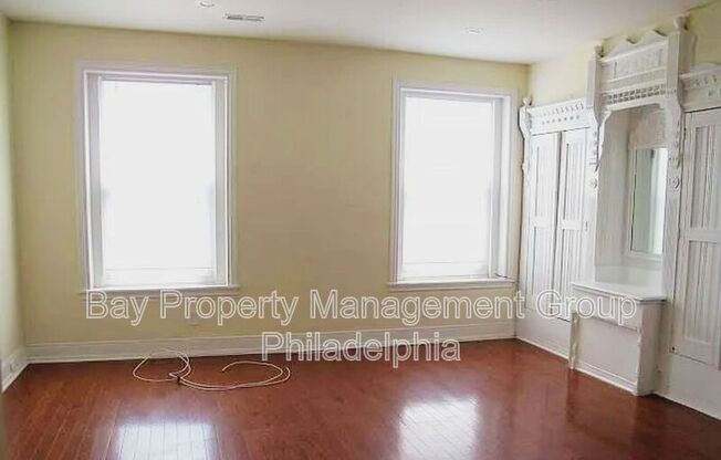 1920 N 18 ST