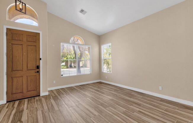 Charming 4-Bedroom Home with Vaulted Ceilings & Modern Upgrades in Desirable Chandler Neighborhood
