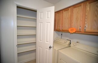 2 beds, 2 baths, 1,040 sqft, $1,640, Unit 00 - 700301