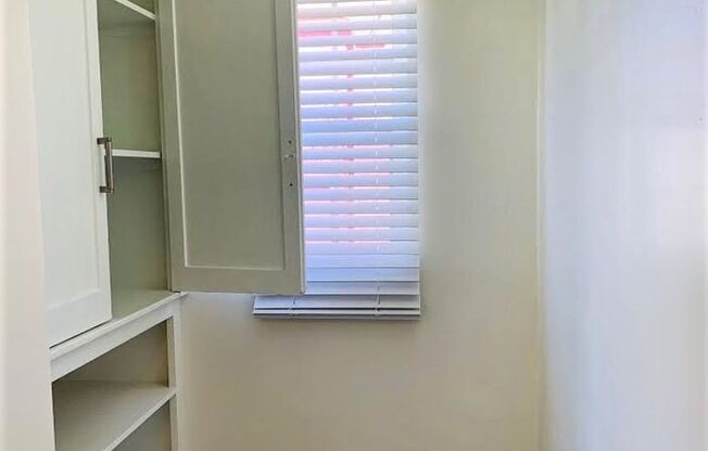 Studio, 1 bath, 450 sqft, $1,895