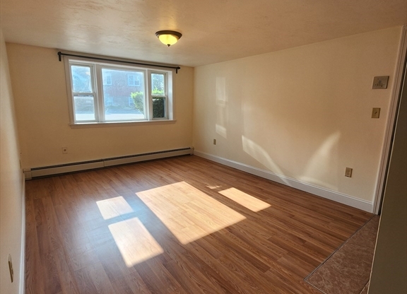 20 Miller st Unit 3