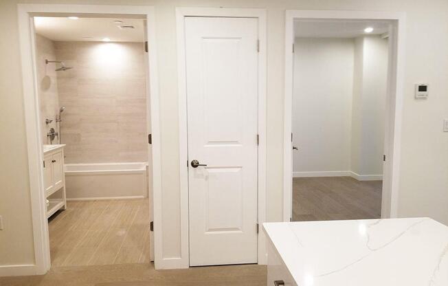 1 bed, 1 bath, 565 sqft, $3,154, Unit 4C