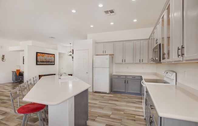 3 beds, 2 baths, $2,350