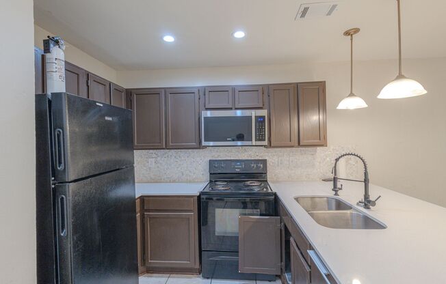 1 bed, 1 bath, $995
