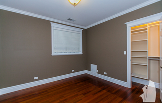 3841 SOUTHPORT