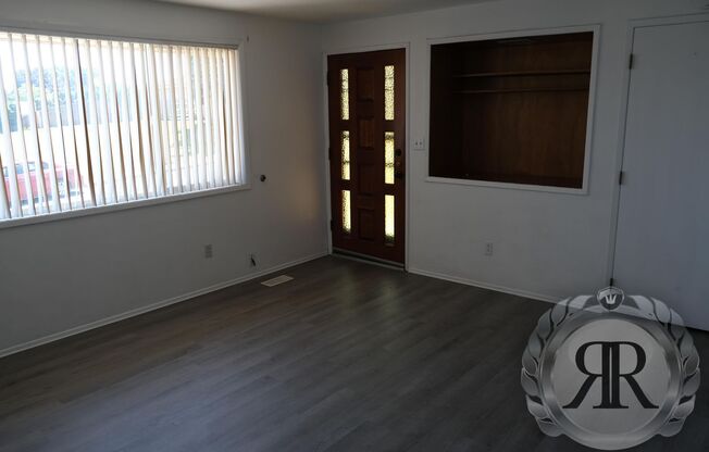 West Valley Tri-Plex, Washer/Dryer & Utilities Included!!