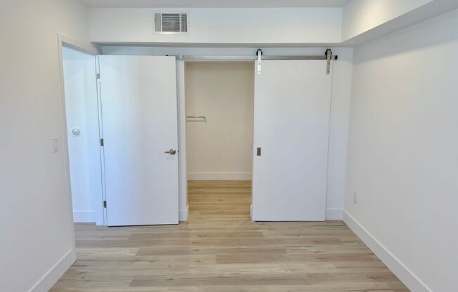 1 bed, 1 bath, 607 sqft, $2,440, Unit 602