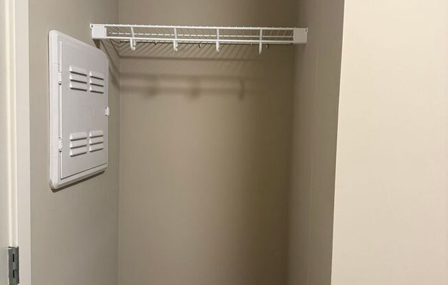 1 bed, 1 bath, 664 sqft, $1,130, Unit 204