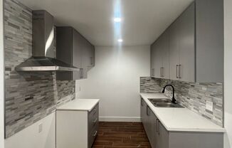 MANHATTAN LUXURY APARTMENTS LLC