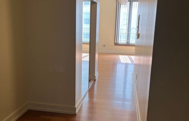 1 bed, 1 bath, 631 sqft, $1,995, Unit 1023-301