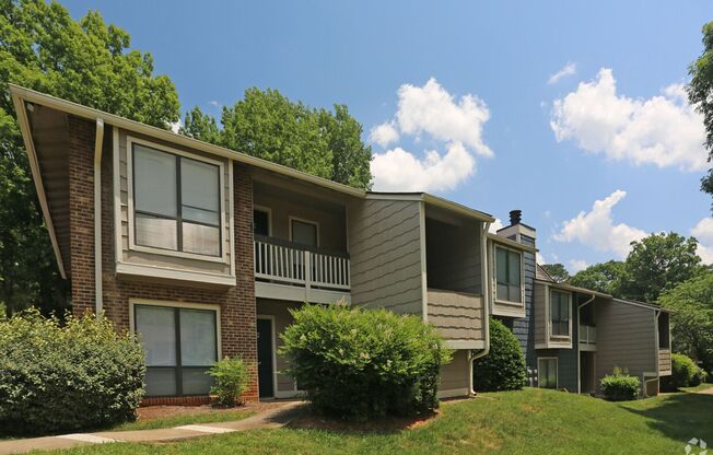2 beds, 2 baths, $1,049, Unit 1812