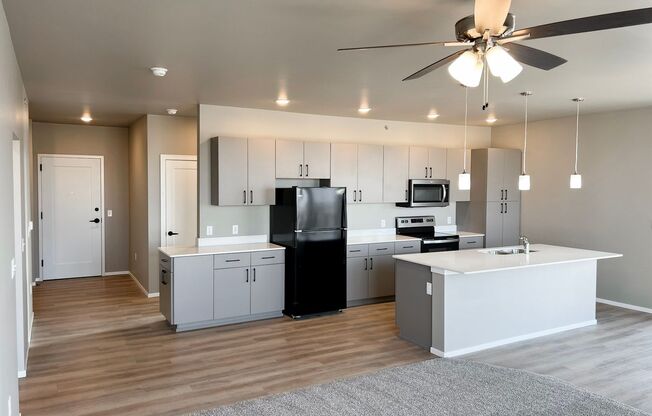 2 beds, 2 baths, 1,280 sqft, $1,750, Unit Bldg 5 Apt 5323