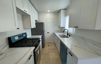 1 bed, 1 bath, 700 sqft, $2,200, Unit 949-12