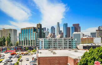 1 bed, 1 bath, 910 sqft, $2,900, Unit 355