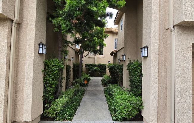 Seacove Place: 3 Bedrooms 3 Full Bath Attached Townhouse,