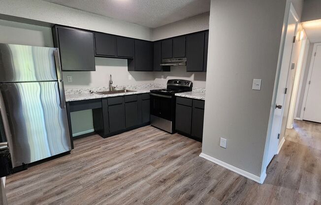 2 beds, 1 bath, 725 sqft, $775, Unit 222