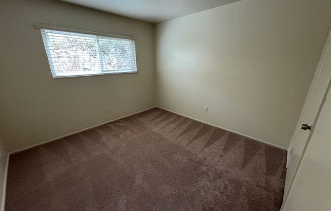 2 beds, 1 bath, 630 sqft, $2,275, Unit F-03