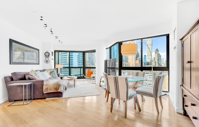 1 bed, 2 baths, $7,500, Unit 23B