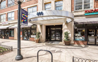 800 PEACHTREE ST