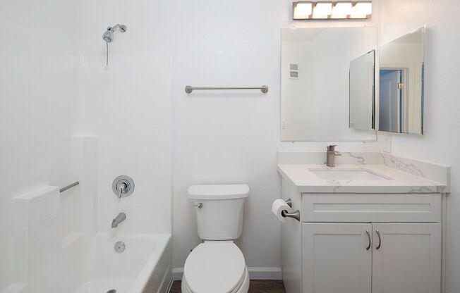 2 beds, 2 baths, 965 sqft, $2,995, Unit 138