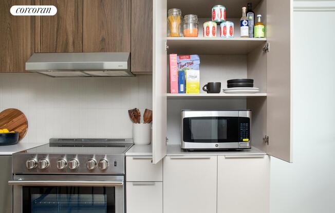 2 beds, 2 baths, $5,653, Unit PH811W