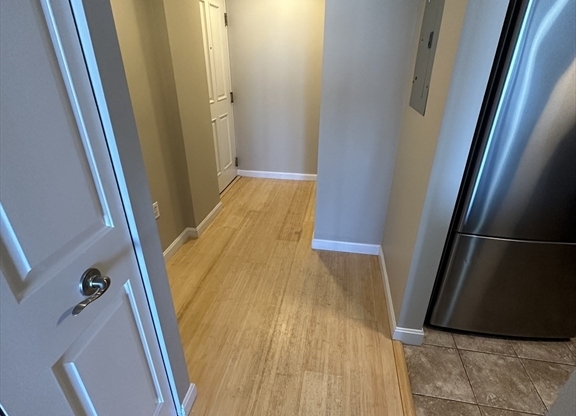 1 bed, 1 bath, 744 sqft, $3,500, Unit 2401
