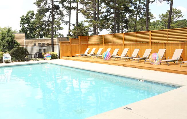 2 beds, 1 bath, 980 sqft, $1,423, Unit 129H