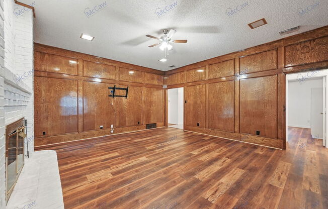 217 ELDER OAK DR