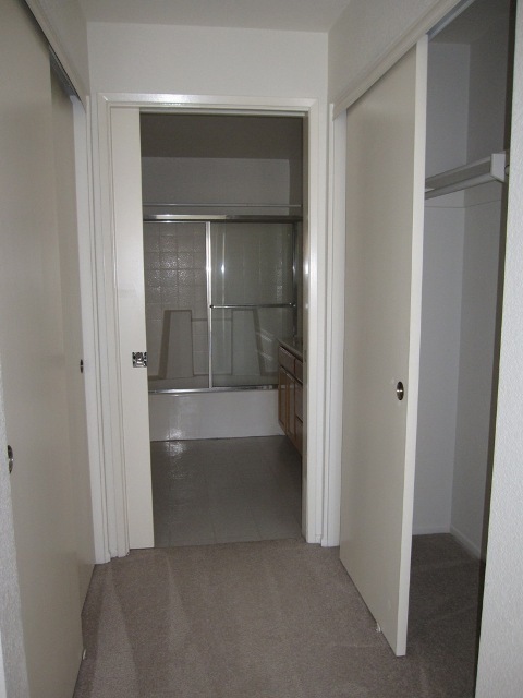 2 beds, 2 baths, $2,700