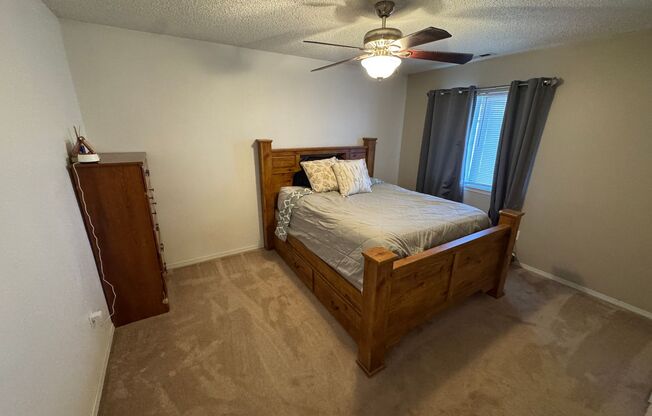 2 beds, 1 bath, $1,395