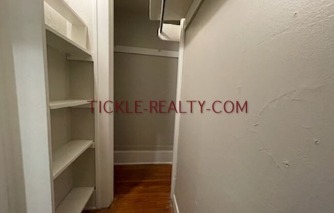 Studio, 1 bath, $795, Unit 3