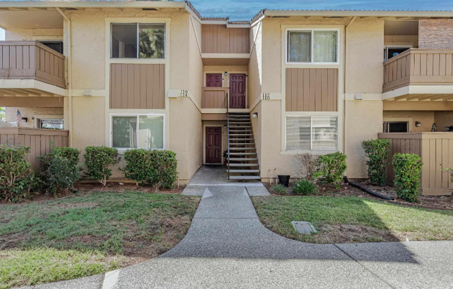 114 DAMSEN DR