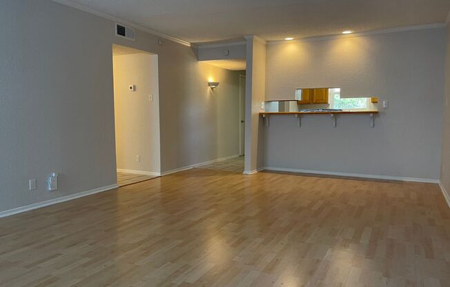 2 beds, 1 bath, 992 sqft, $1,414, Unit ABB-1-218