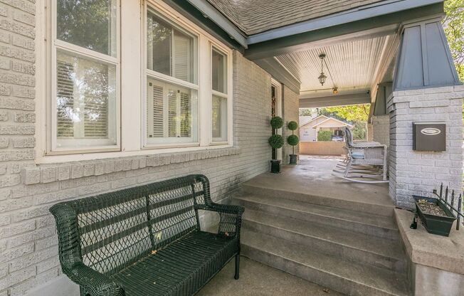 Coming Soon! Charming Bungalow - Arlington Heights