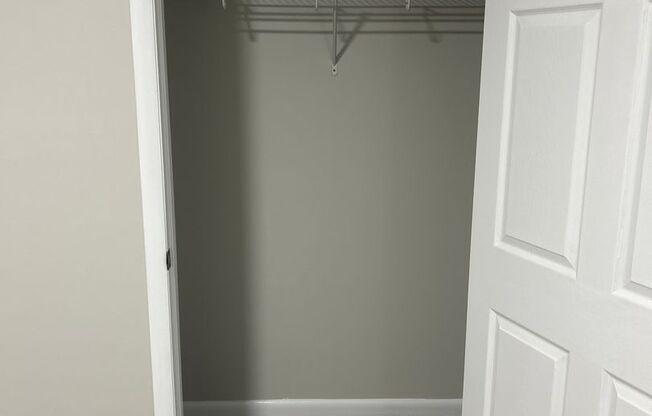 2 beds, 1.5 baths, 1,100 sqft, $1,099, Unit 706-C