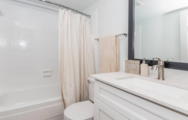 2 beds, 2 baths, 952 sqft, $1,449