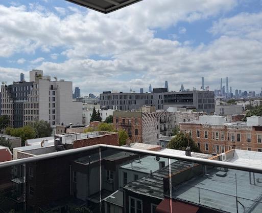 Studio, $5,000, Unit 5th floor