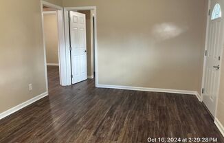 2 beds, 1 bath, 750 sqft, $1,295, Unit 05200-12