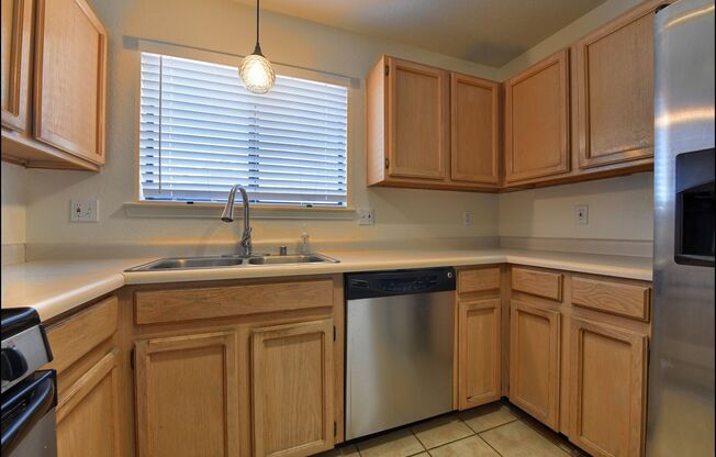 3 beds, 2 baths, $2,100