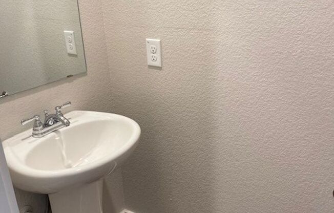 Large Townhome on corner lot