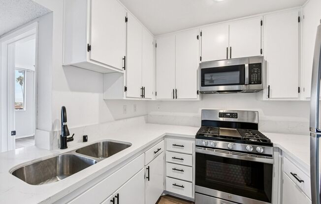 2 beds, 2 baths, 1,195 sqft, $2,248, Unit 407